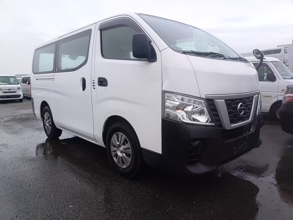 NISSAN NV350 CARAVAN