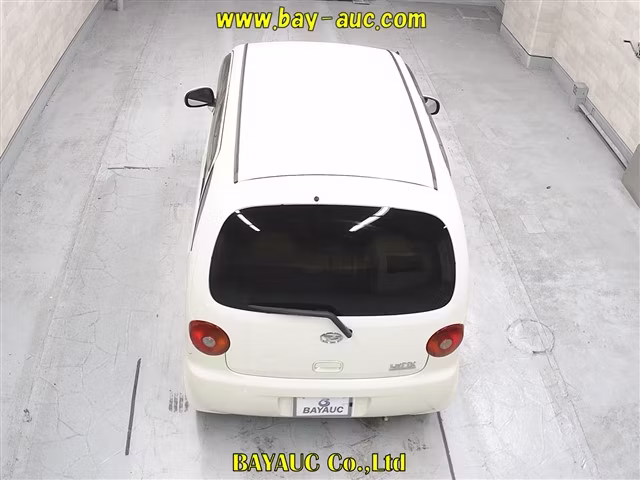 DAIHATSU MOVE LATTE
