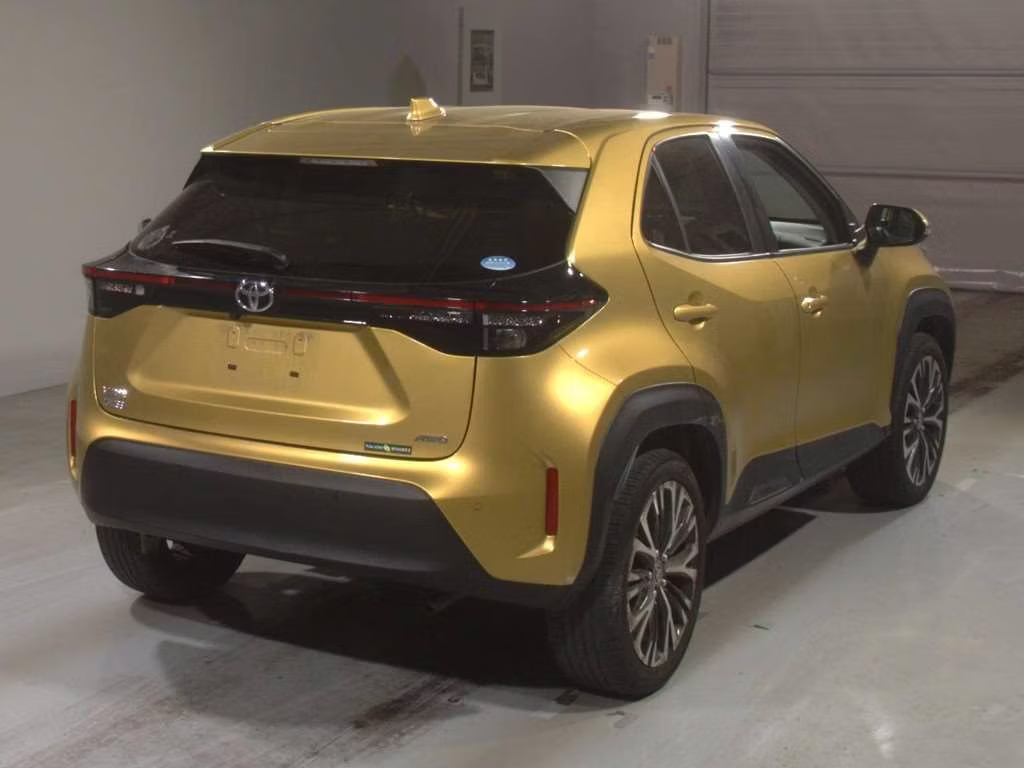 TOYOTA YARIS CROSS