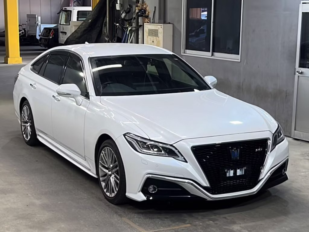 TOYOTA CROWN
