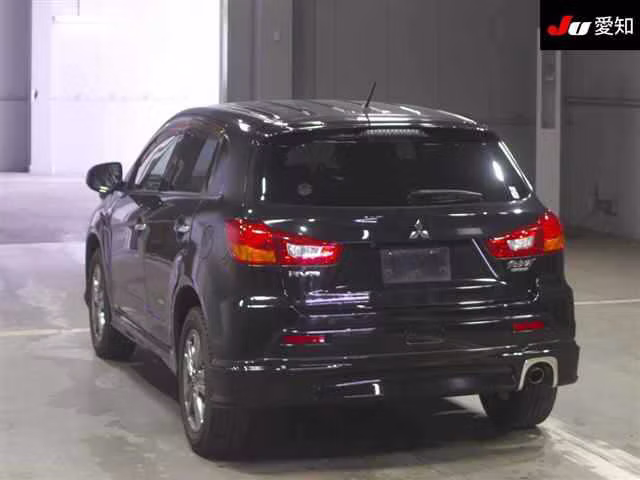 MITSUBISHI RVR