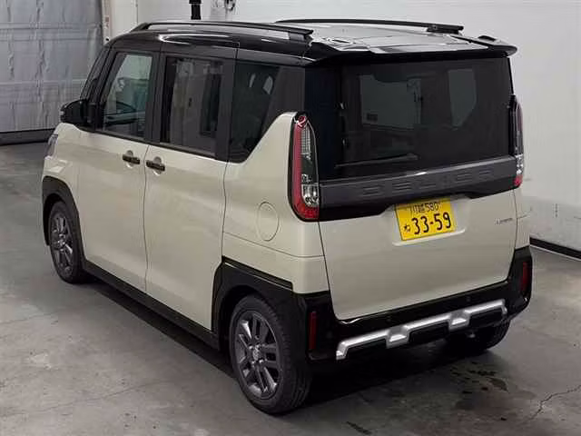 MITSUBISHI DELICA MINI