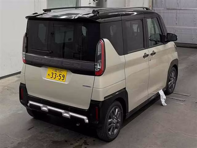 MITSUBISHI DELICA MINI