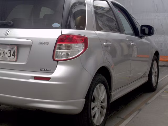 SUZUKI SX4