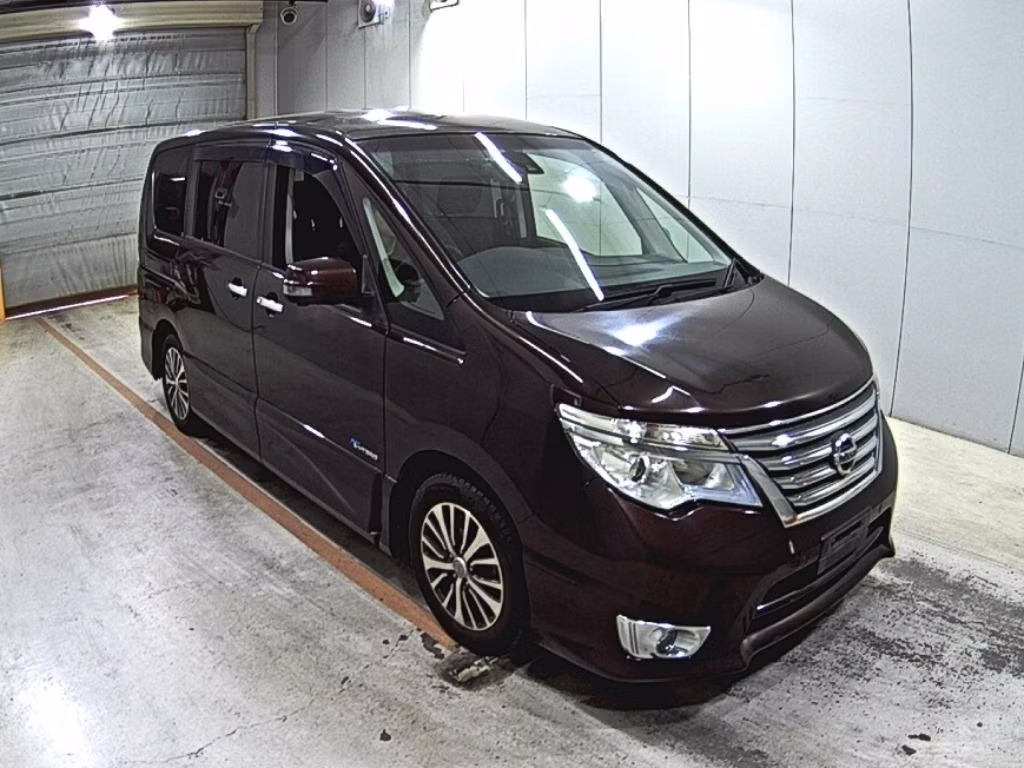 NISSAN SERENA