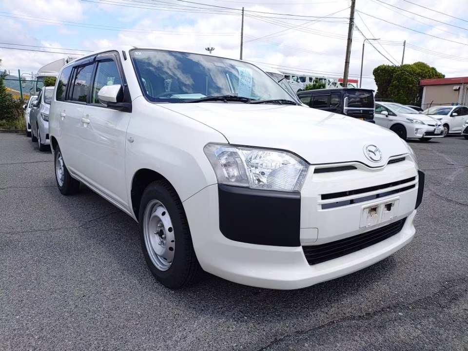 MAZDA FAMILIA