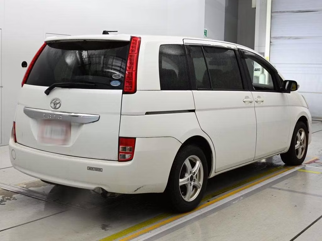 TOYOTA ISIS