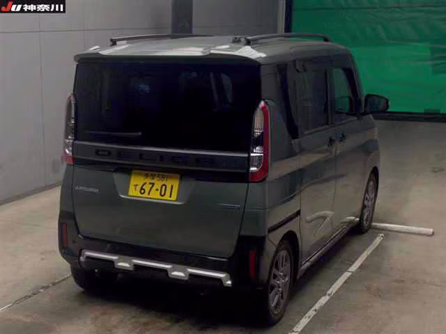 MITSUBISHI DELICA MINI