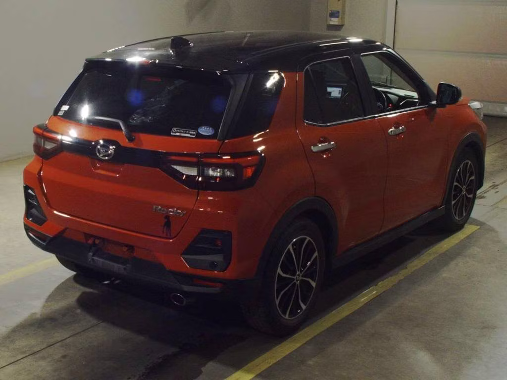 DAIHATSU ROCKY