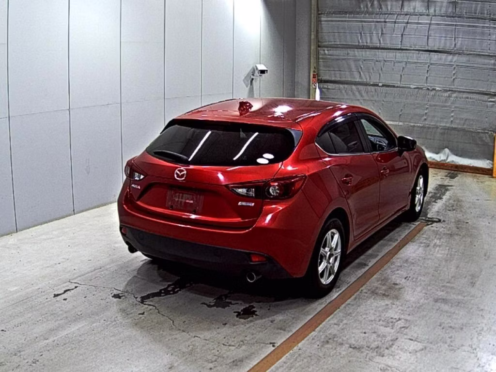 MAZDA AXELA