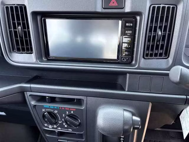 TOYOTA PIXIS VAN