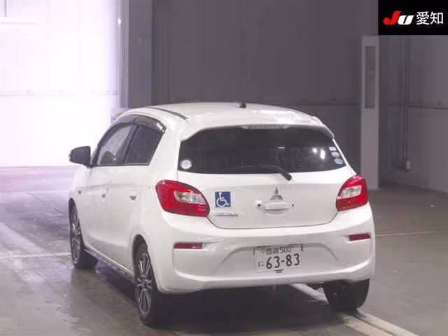 MITSUBISHI MIRAGE