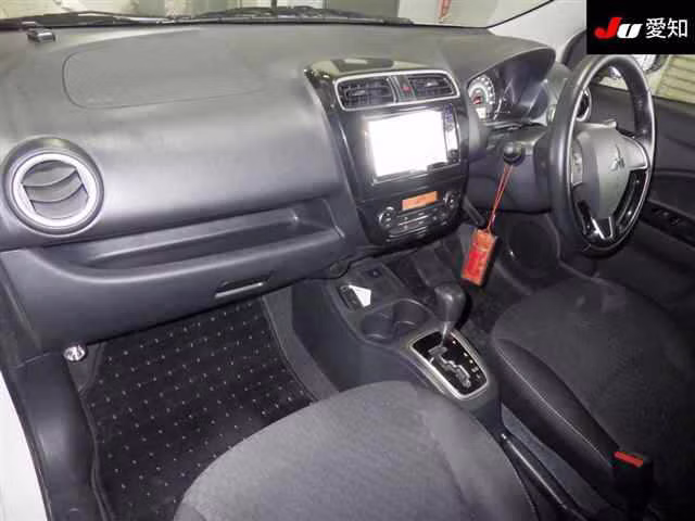 MITSUBISHI MIRAGE