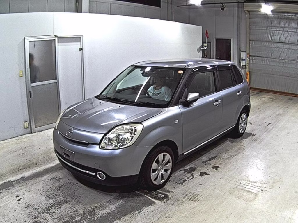 MAZDA VERISA
