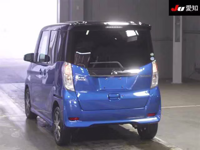 MITSUBISHI EK SPACE