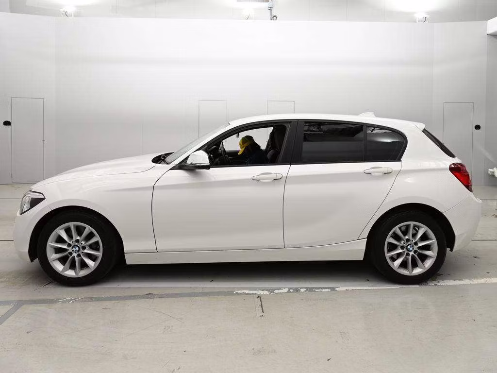 BMW 1-SERIES