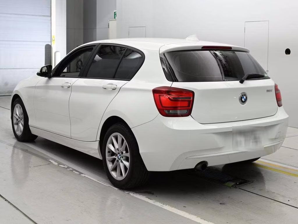 BMW 1-SERIES