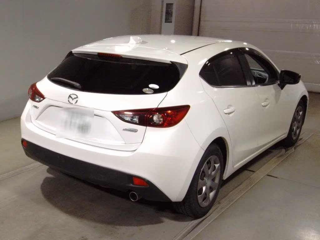 MAZDA AXELA