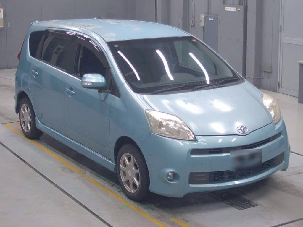 TOYOTA PASSO SETTE