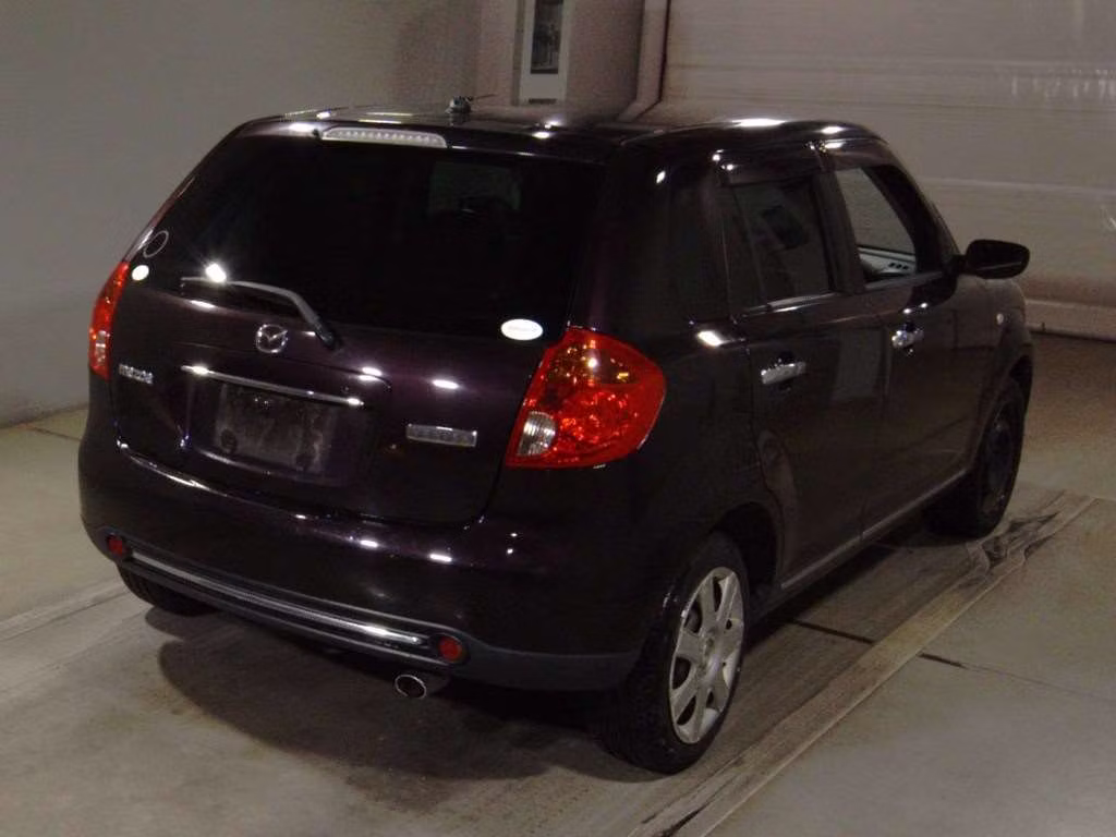 MAZDA VERISA