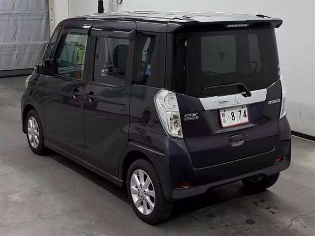 MITSUBISHI EK SPACE