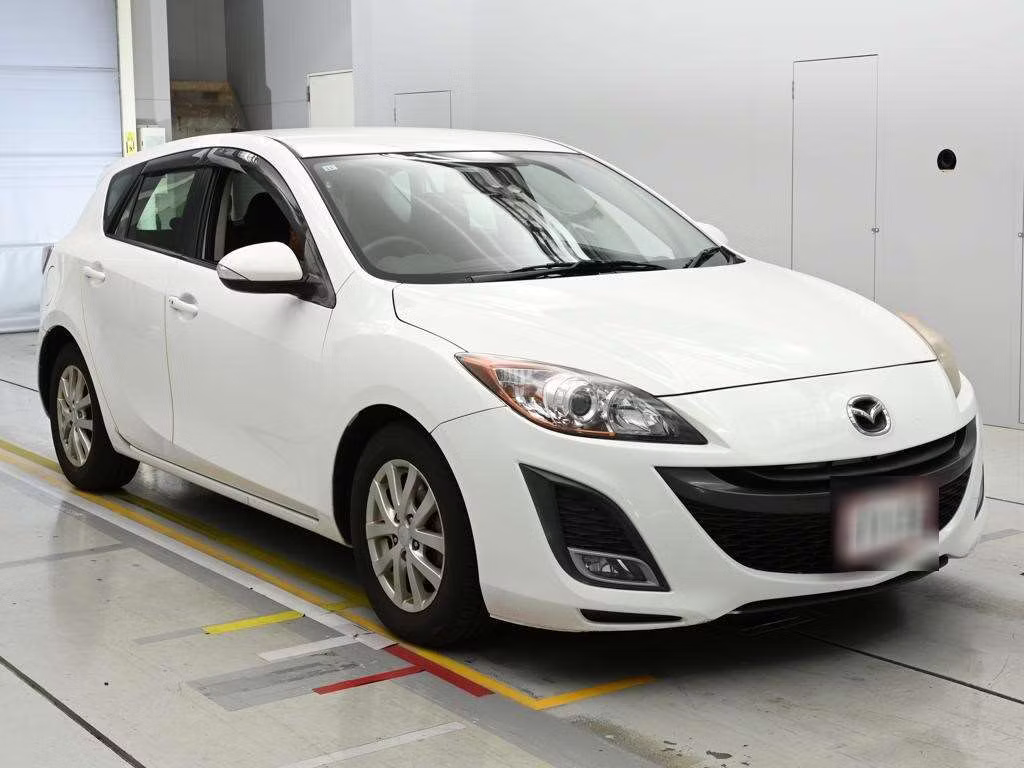 MAZDA AXELA