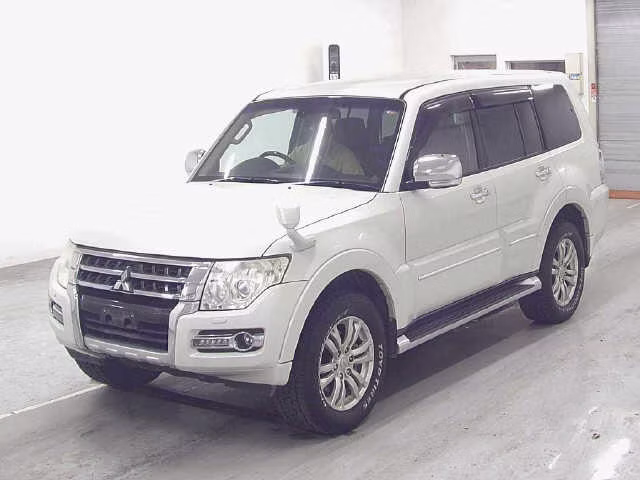 MITSUBISHI PAJERO