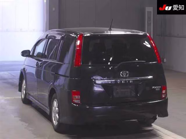 TOYOTA ISIS