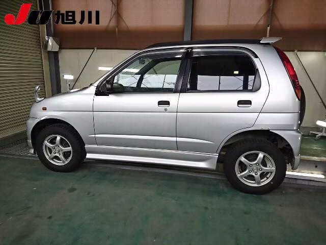DAIHATSU TERIOS KID