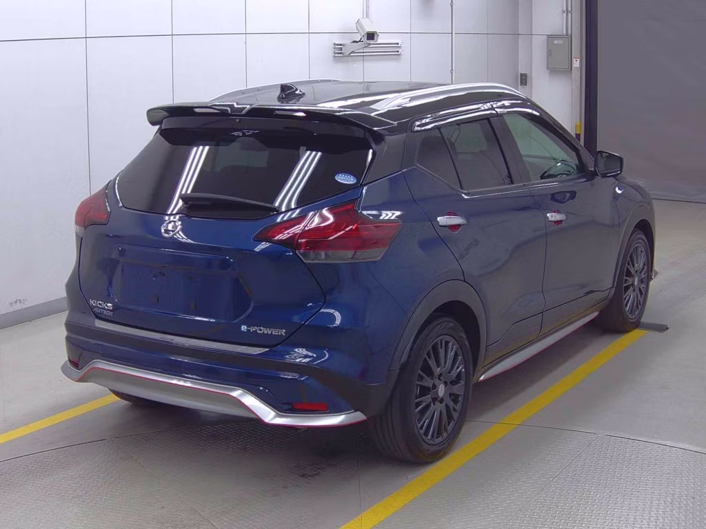 NISSAN KICKS