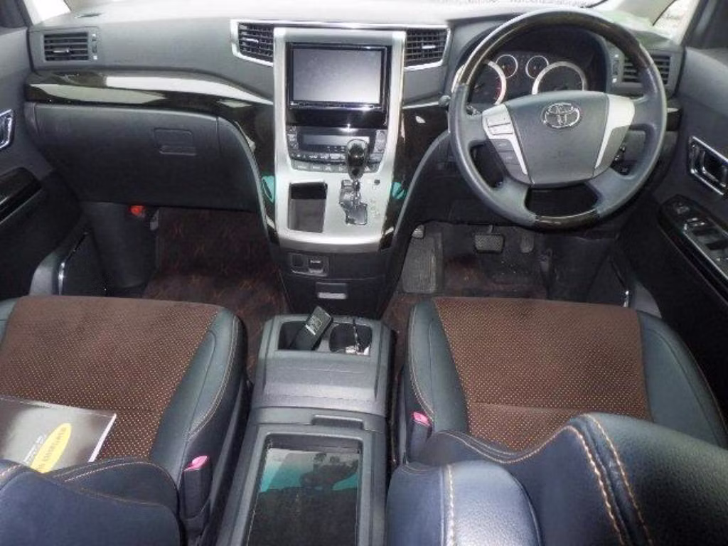 TOYOTA ALPHARD