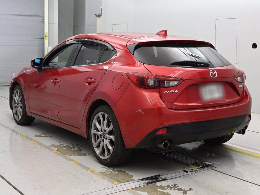 MAZDA AXELA