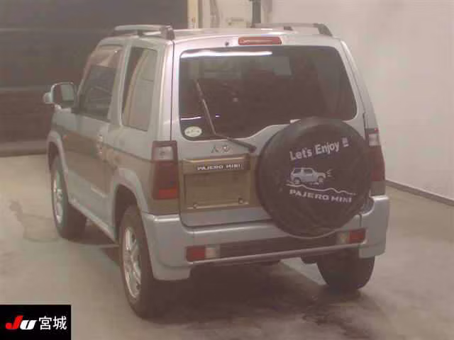 MITSUBISHI PAJERO MINI