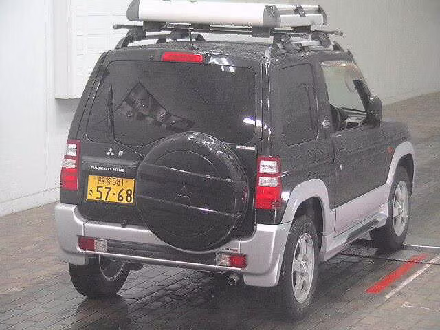 MITSUBISHI PAJERO MINI