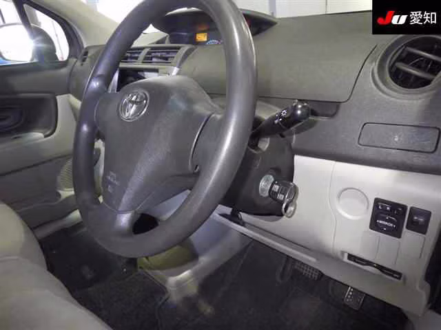 TOYOTA PASSO SETTE