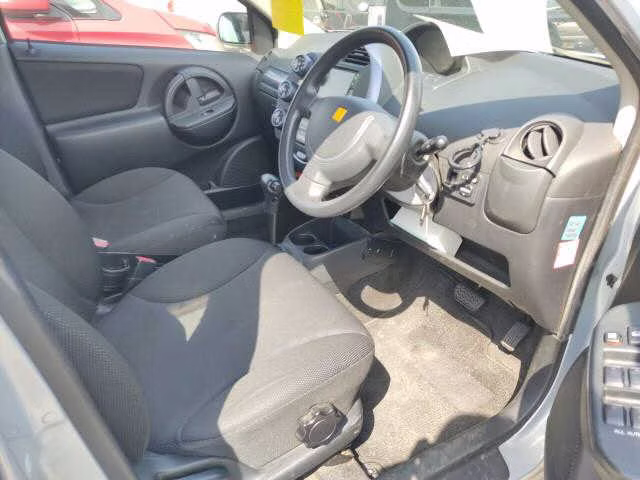TOYOTA WILL CYPHA