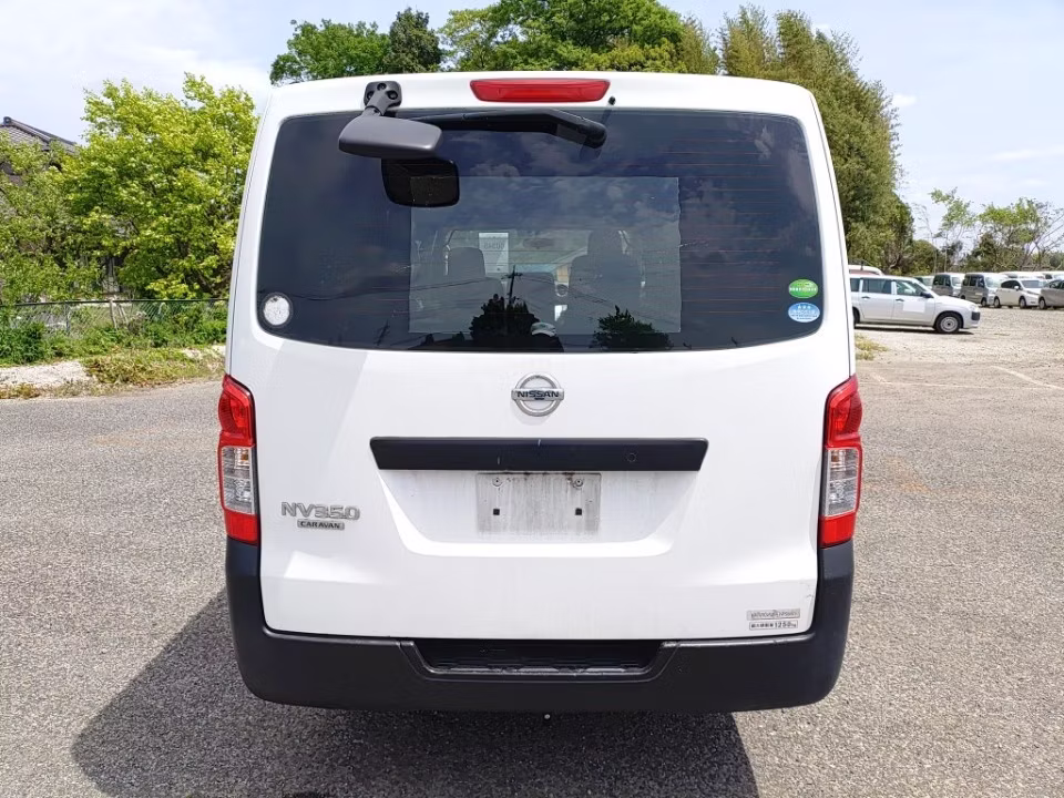NISSAN NV350 CARAVAN