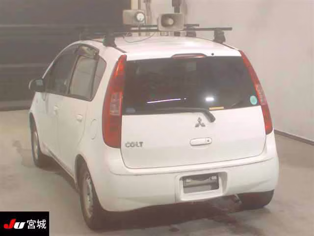MITSUBISHI COLT