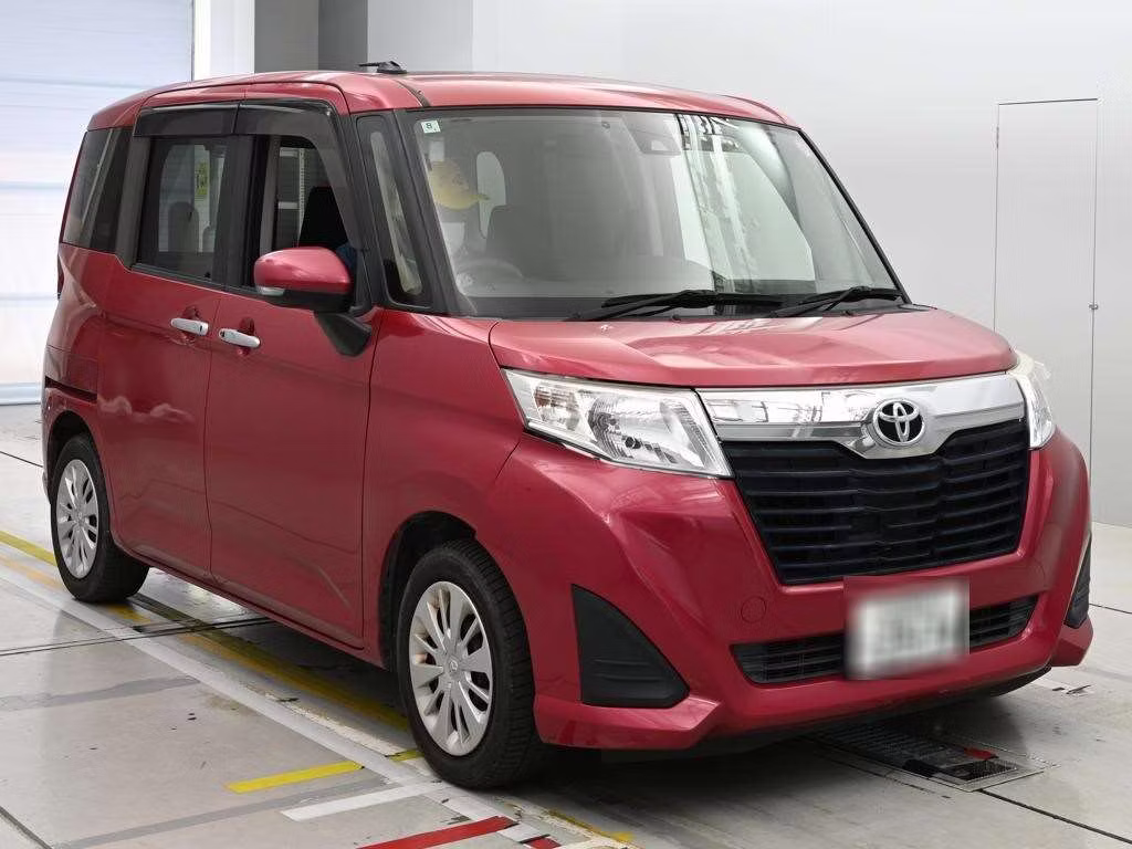TOYOTA ROOMY
