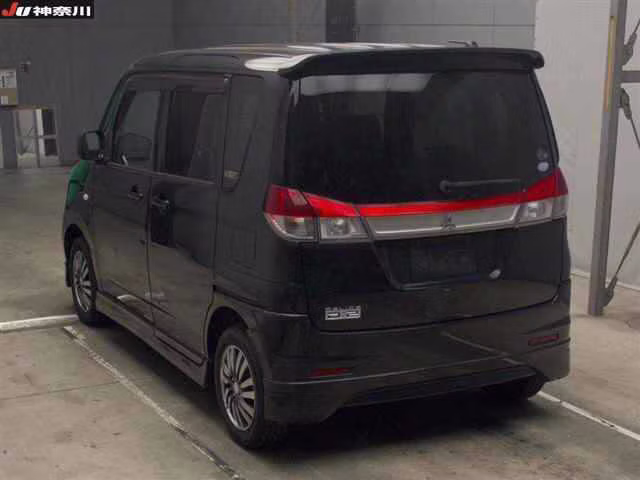 MITSUBISHI DELICA D:2