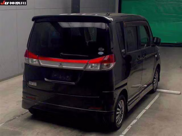 MITSUBISHI DELICA D:2