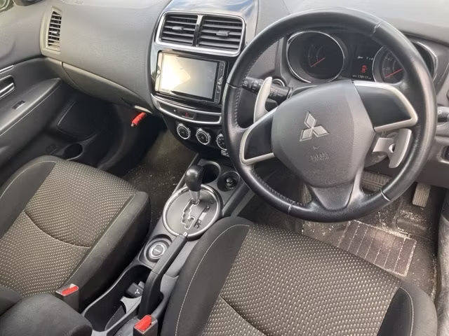 MITSUBISHI RVR
