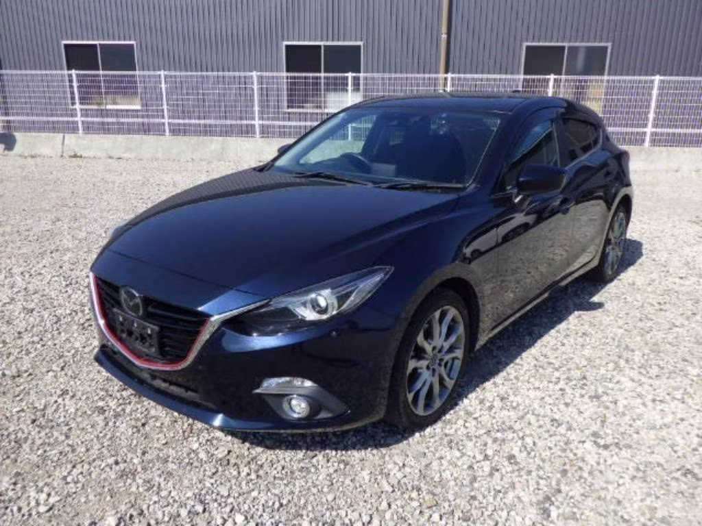 MAZDA AXELA