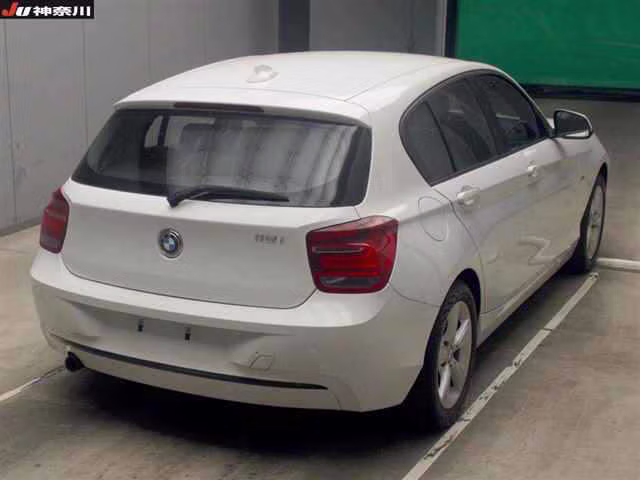 BMW 1-SERIES