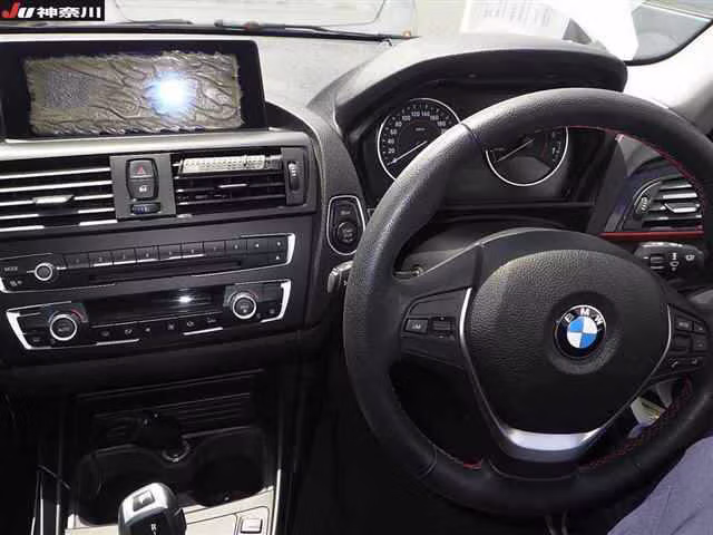 BMW 1-SERIES