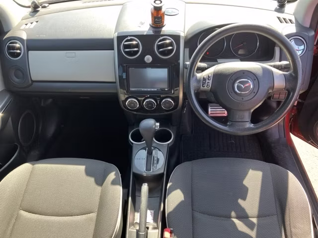 MAZDA VERISA
