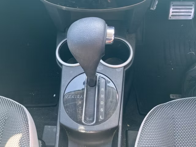MAZDA VERISA