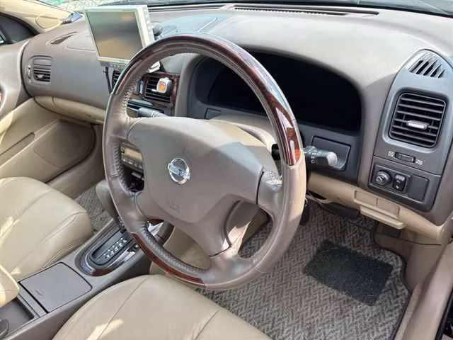 NISSAN CEFIRO