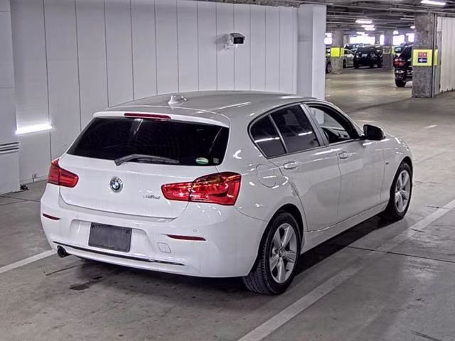 BMW 1-SERIES