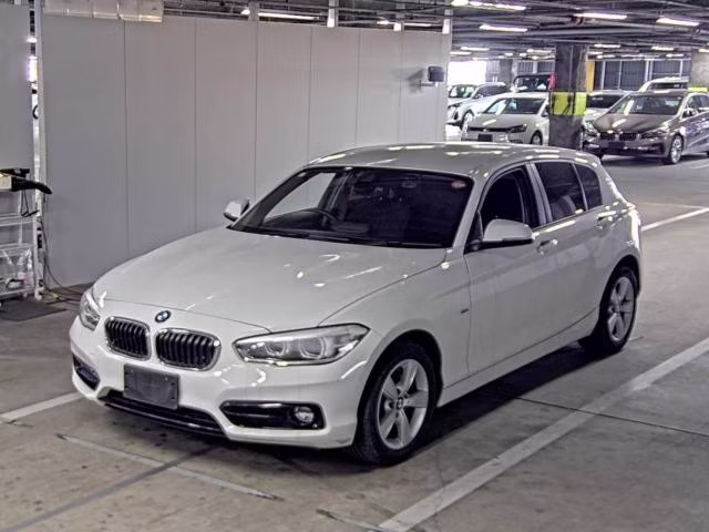 BMW 1-SERIES